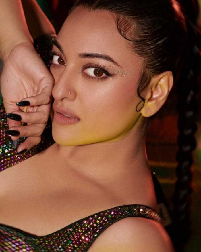 sonakshi sinha 4